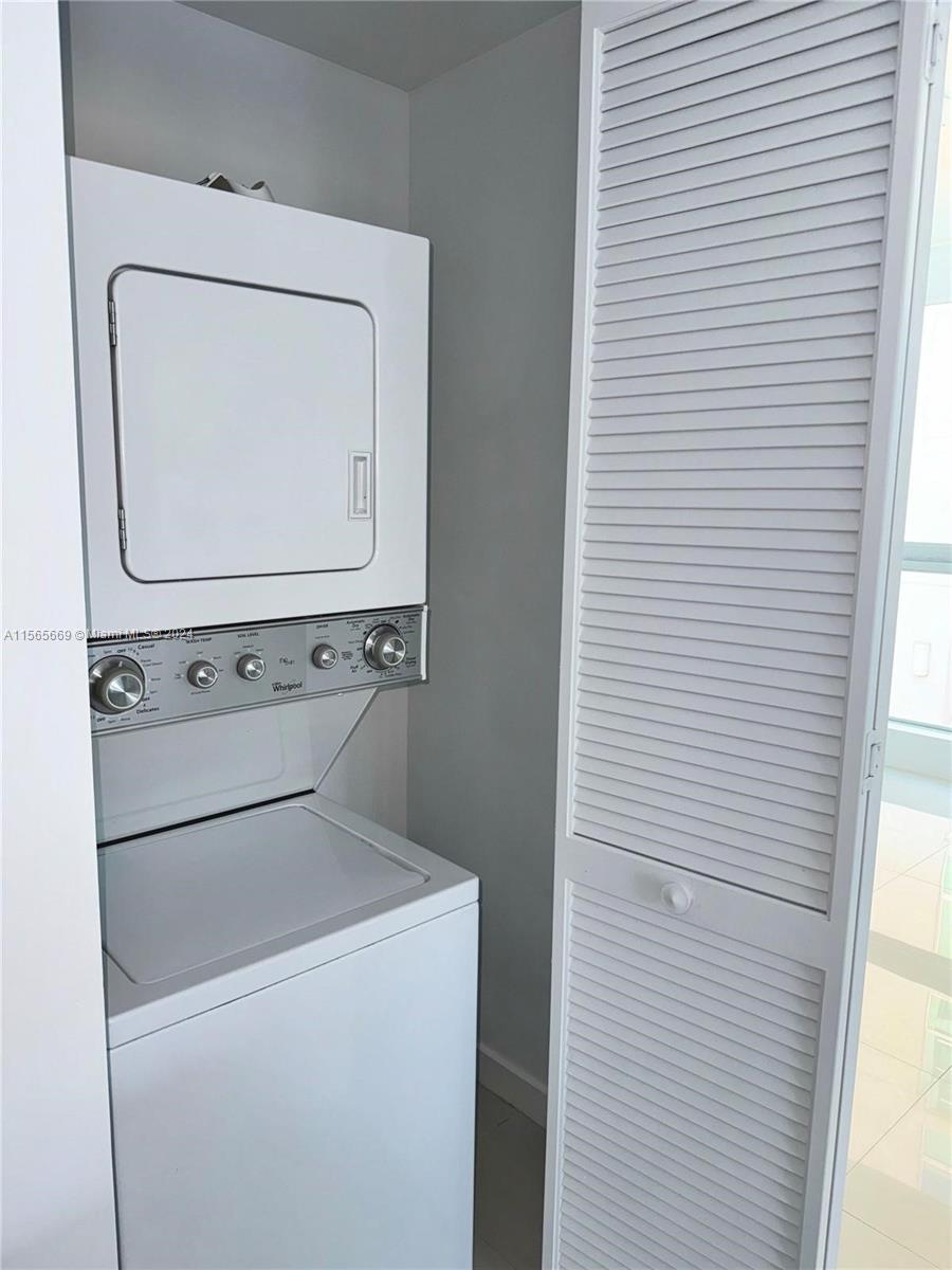 7751 NW 107th Ave 215, Doral, Florida 33178, 3 Bedrooms Bedrooms, ,2 BathroomsBathrooms,Residentiallease,For Rent,7751 NW 107th Ave 215,A11565669