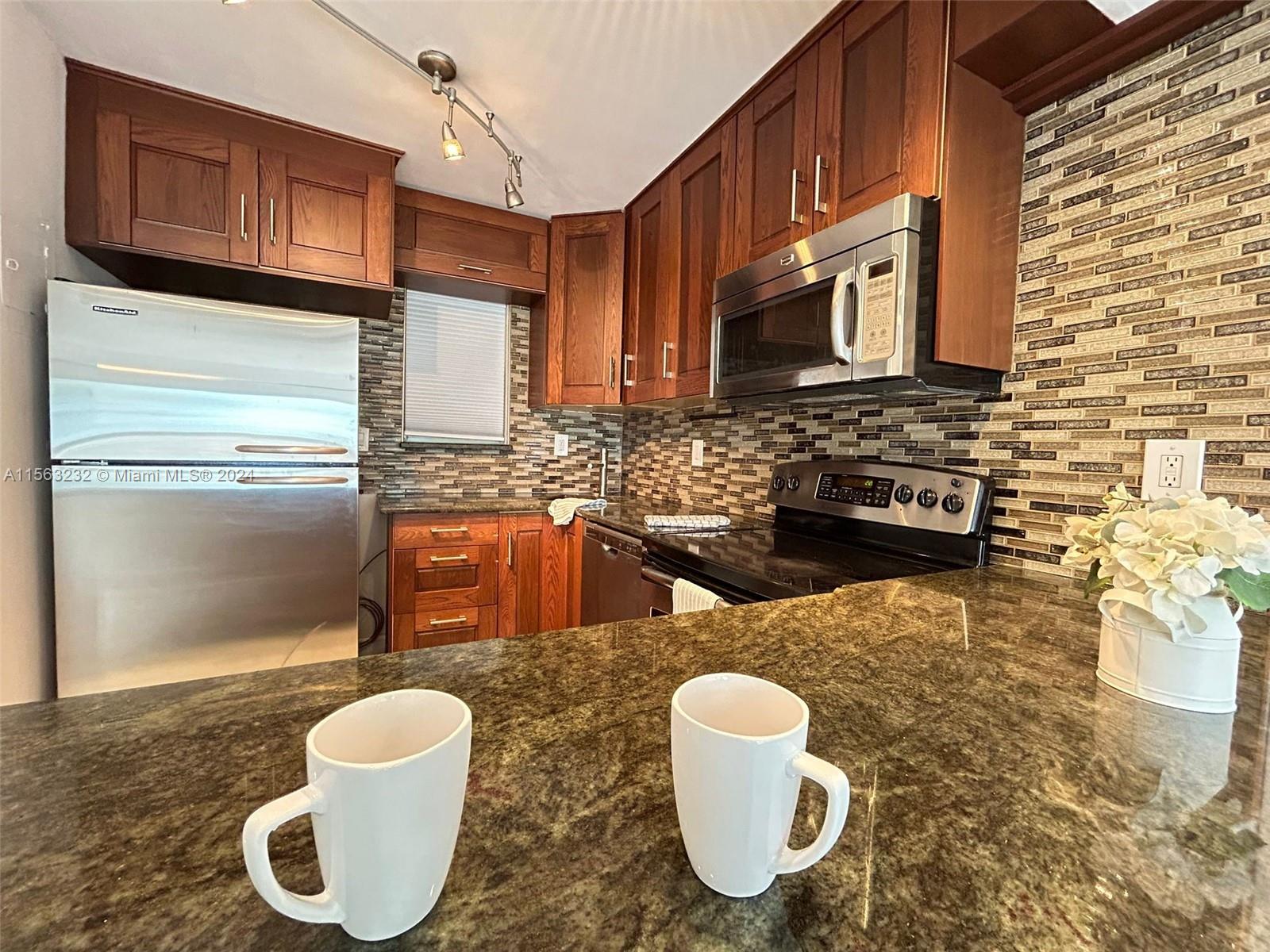 600 NE 25th St 44, Miami, Florida 33137, 1 Bedroom Bedrooms, ,1 BathroomBathrooms,Residential,For Sale,600 NE 25th St 44,A11563232