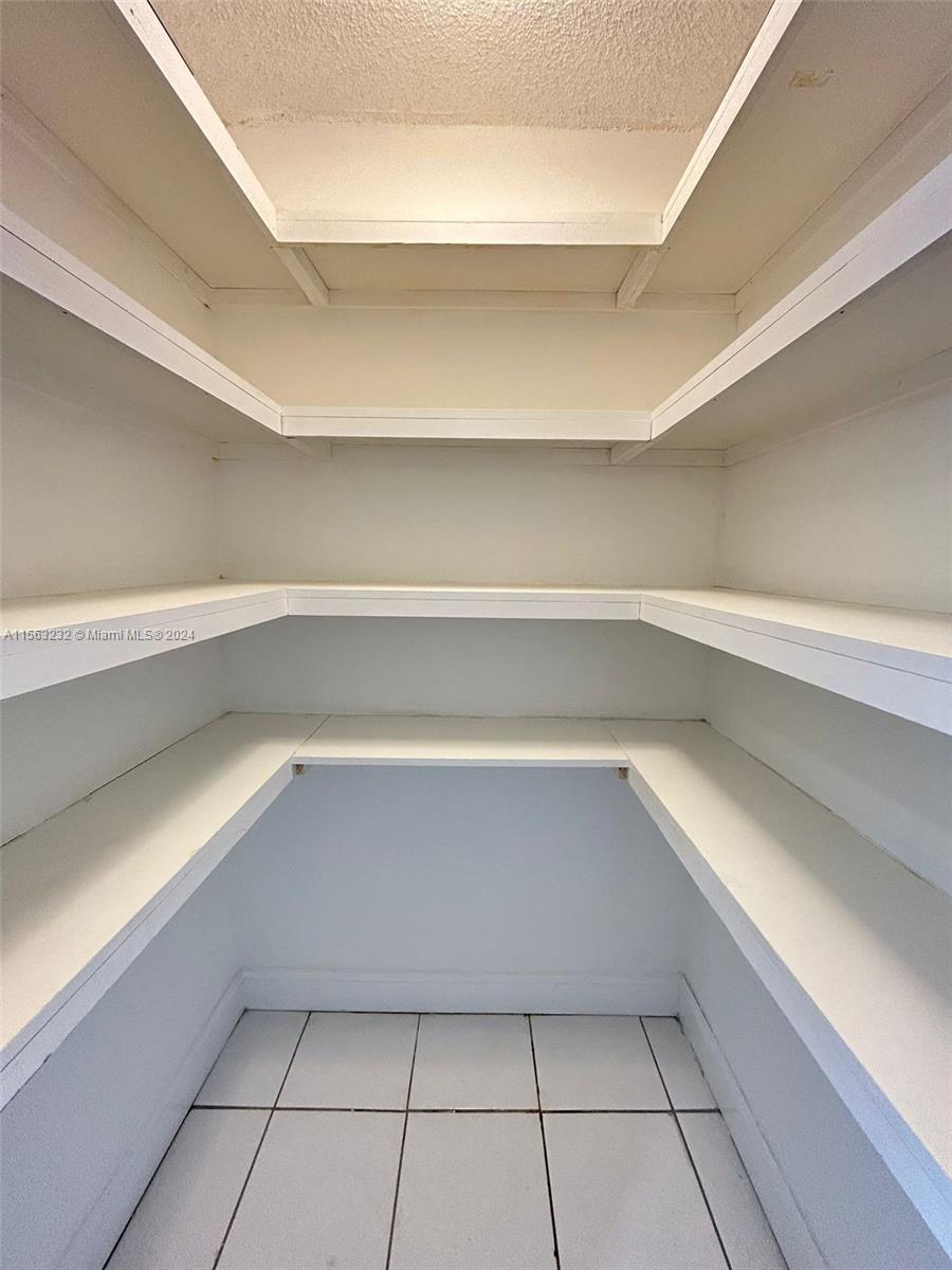 600 NE 25th St 44, Miami, Florida 33137, 1 Bedroom Bedrooms, ,1 BathroomBathrooms,Residential,For Sale,600 NE 25th St 44,A11563232