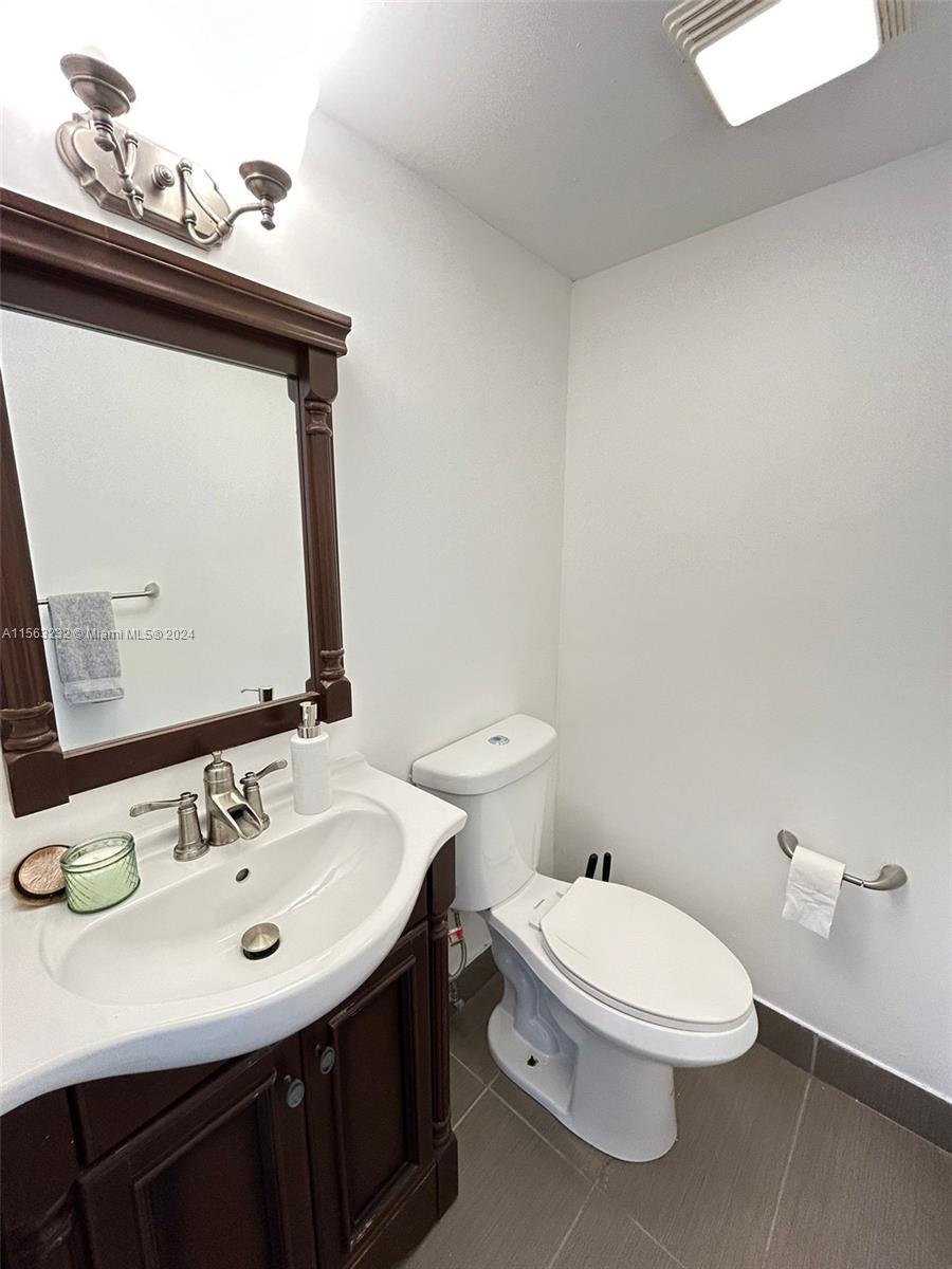 600 NE 25th St 44, Miami, Florida 33137, 1 Bedroom Bedrooms, ,1 BathroomBathrooms,Residential,For Sale,600 NE 25th St 44,A11563232