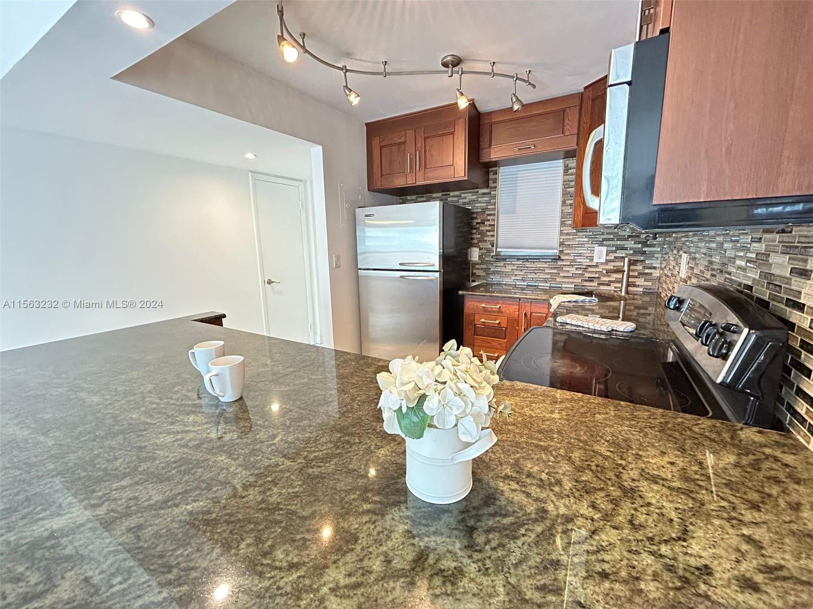 600 NE 25th St 44, Miami, Florida 33137, 1 Bedroom Bedrooms, ,1 BathroomBathrooms,Residential,For Sale,600 NE 25th St 44,A11563232