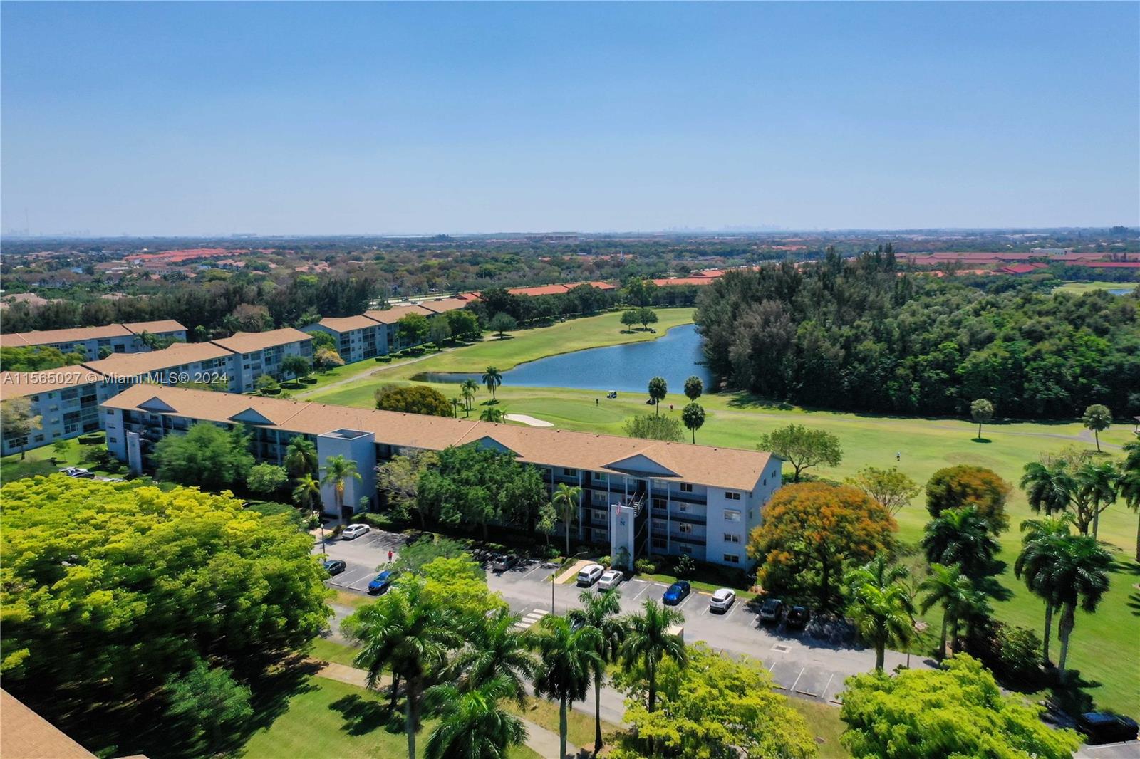 12500 SW 6th St 311N, Pembroke Pines, Florida 33027, 2 Bedrooms Bedrooms, ,2 BathroomsBathrooms,Residential,For Sale,12500 SW 6th St 311N,A11565027