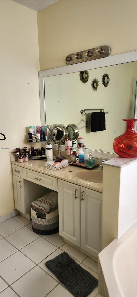 2342 SE 21th Street, Homestead, Florida 33035, 3 Bedrooms Bedrooms, ,2 BathroomsBathrooms,Residential,For Sale,2342 SE 21th Street,A11565714