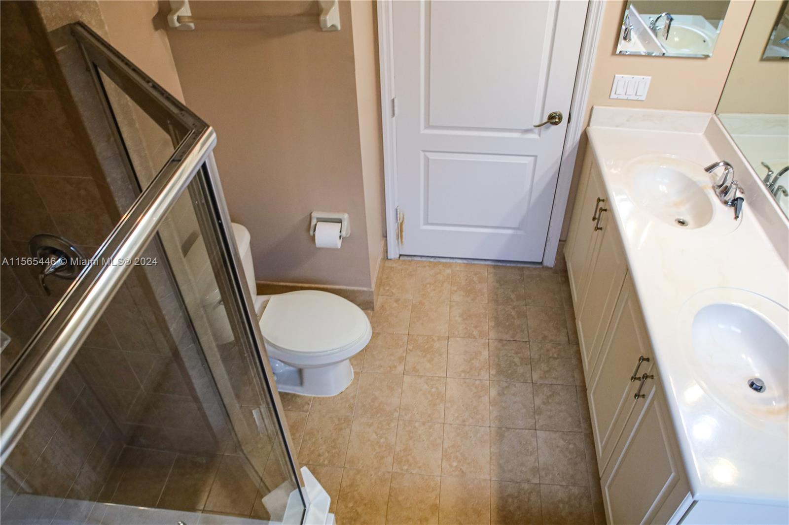 3488 NE 1st St 3488, Homestead, Florida 33033, 3 Bedrooms Bedrooms, ,2 BathroomsBathrooms,Residentiallease,For Rent,3488 NE 1st St 3488,A11565446