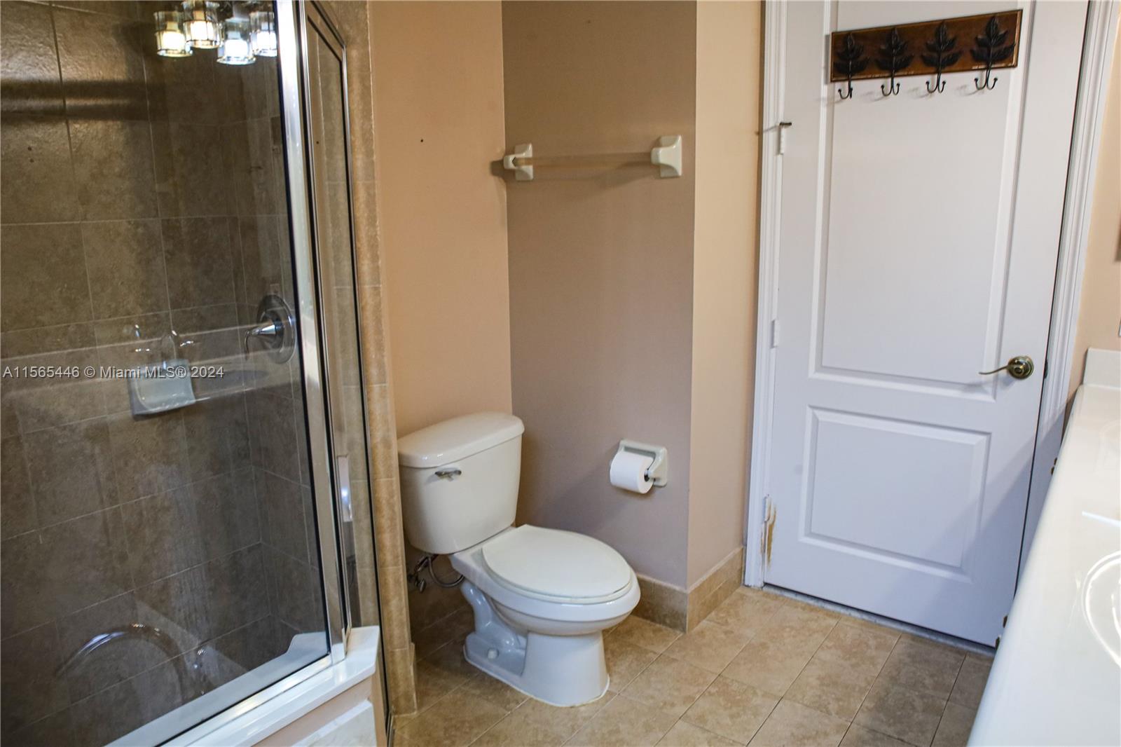 3488 NE 1st St 3488, Homestead, Florida 33033, 3 Bedrooms Bedrooms, ,2 BathroomsBathrooms,Residentiallease,For Rent,3488 NE 1st St 3488,A11565446