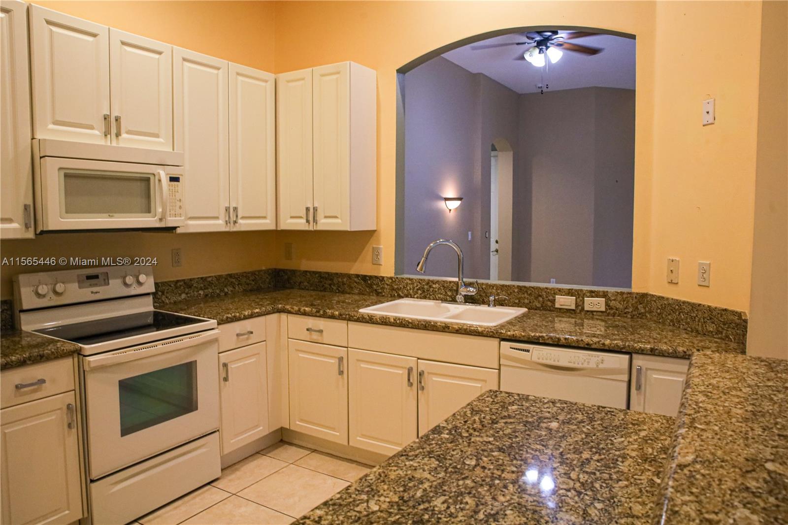 3488 NE 1st St 3488, Homestead, Florida 33033, 3 Bedrooms Bedrooms, ,2 BathroomsBathrooms,Residentiallease,For Rent,3488 NE 1st St 3488,A11565446