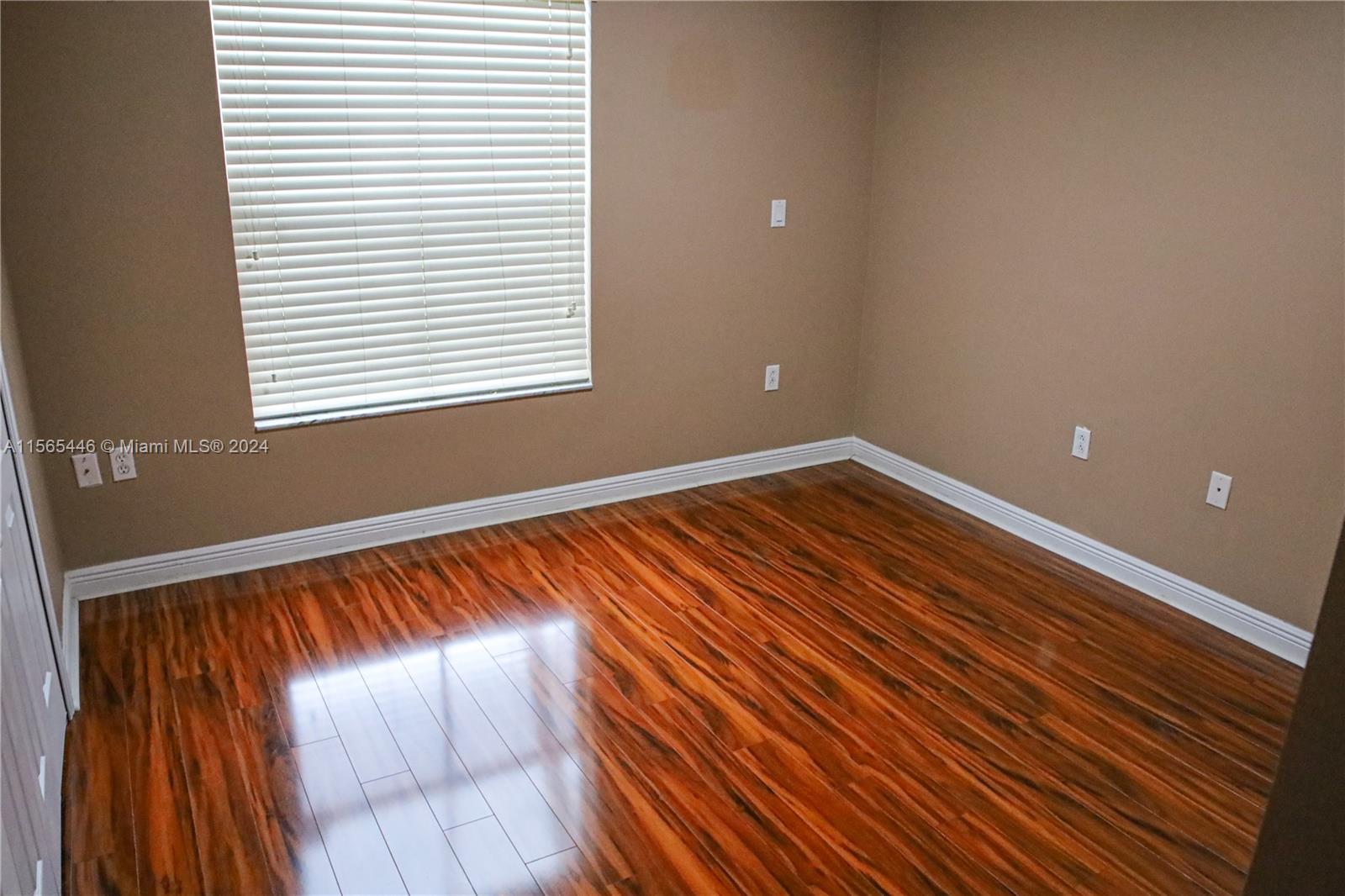 3488 NE 1st St 3488, Homestead, Florida 33033, 3 Bedrooms Bedrooms, ,2 BathroomsBathrooms,Residentiallease,For Rent,3488 NE 1st St 3488,A11565446