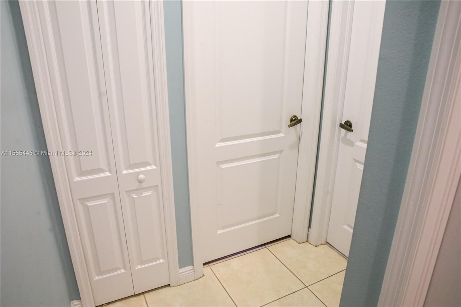 3488 NE 1st St 3488, Homestead, Florida 33033, 3 Bedrooms Bedrooms, ,2 BathroomsBathrooms,Residentiallease,For Rent,3488 NE 1st St 3488,A11565446