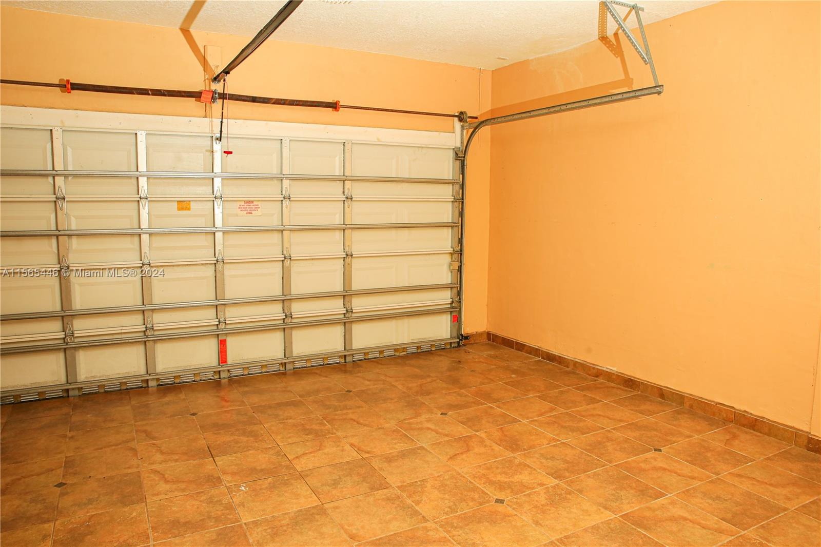 3488 NE 1st St 3488, Homestead, Florida 33033, 3 Bedrooms Bedrooms, ,2 BathroomsBathrooms,Residentiallease,For Rent,3488 NE 1st St 3488,A11565446