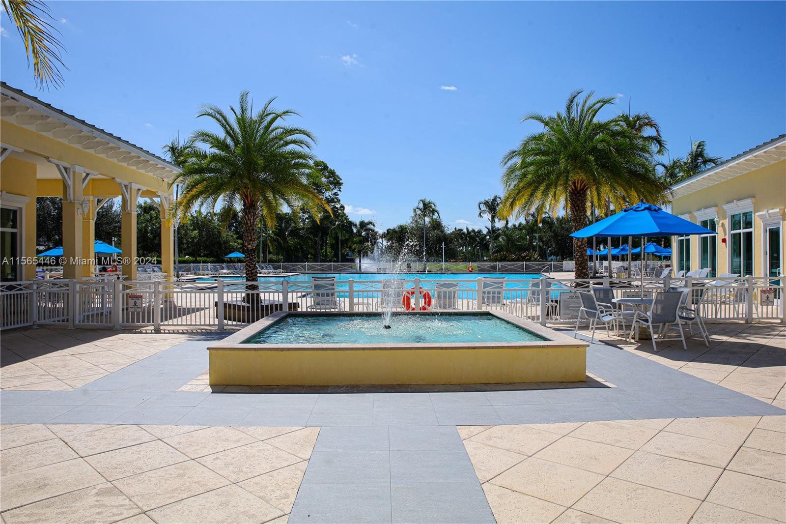 3488 NE 1st St 3488, Homestead, Florida 33033, 3 Bedrooms Bedrooms, ,2 BathroomsBathrooms,Residentiallease,For Rent,3488 NE 1st St 3488,A11565446