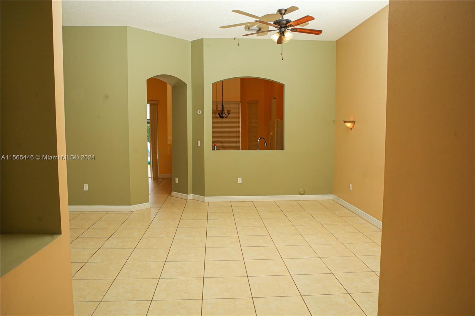 3488 NE 1st St 3488, Homestead, Florida 33033, 3 Bedrooms Bedrooms, ,2 BathroomsBathrooms,Residentiallease,For Rent,3488 NE 1st St 3488,A11565446