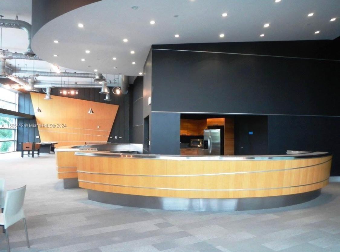 2950 NE 188th St 403, Aventura, Florida 33180, 1 Bedroom Bedrooms, ,2 BathroomsBathrooms,Residentiallease,For Rent,2950 NE 188th St 403,A11565742