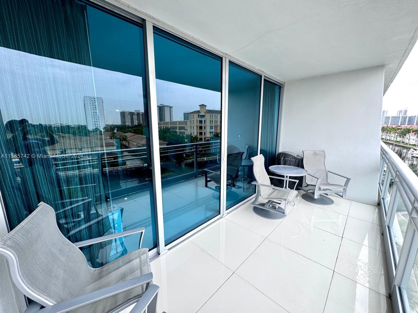 2950 NE 188th St 403, Aventura, Florida 33180, 1 Bedroom Bedrooms, ,2 BathroomsBathrooms,Residentiallease,For Rent,2950 NE 188th St 403,A11565742