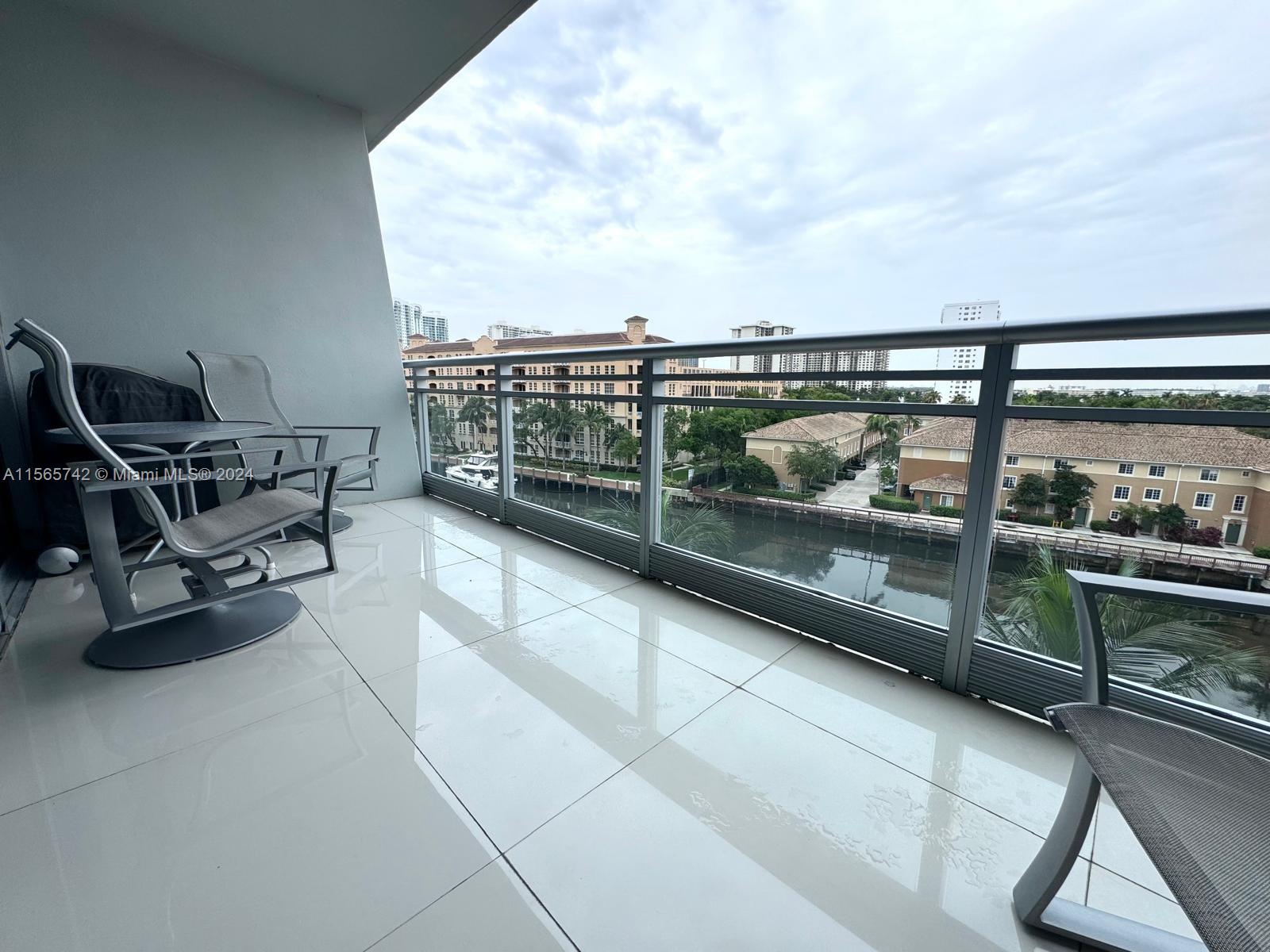 2950 NE 188th St 403, Aventura, Florida 33180, 1 Bedroom Bedrooms, ,2 BathroomsBathrooms,Residentiallease,For Rent,2950 NE 188th St 403,A11565742