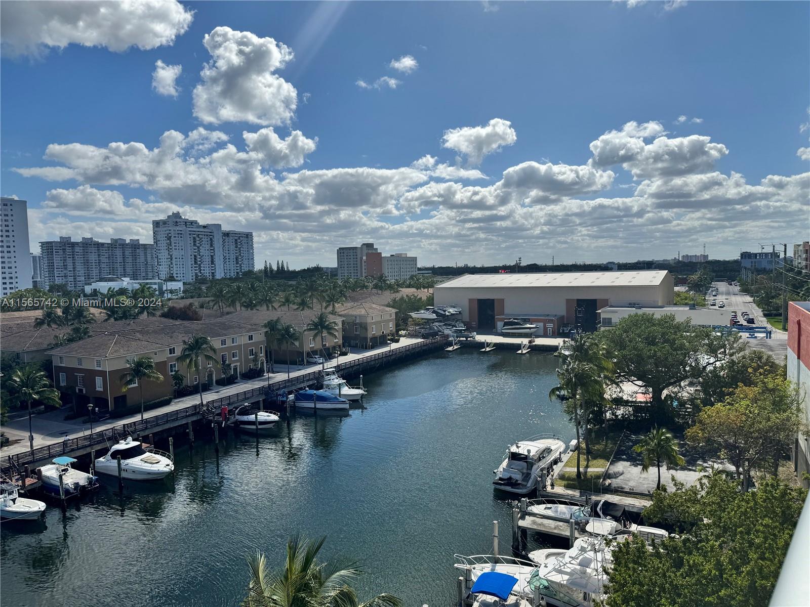 2950 NE 188th St 403, Aventura, Florida 33180, 1 Bedroom Bedrooms, ,2 BathroomsBathrooms,Residentiallease,For Rent,2950 NE 188th St 403,A11565742