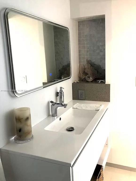 3001 S Ocean Dr 601, Hollywood, Florida 33019, 1 Bedroom Bedrooms, ,1 BathroomBathrooms,Residentiallease,For Rent,3001 S Ocean Dr 601,A11560203