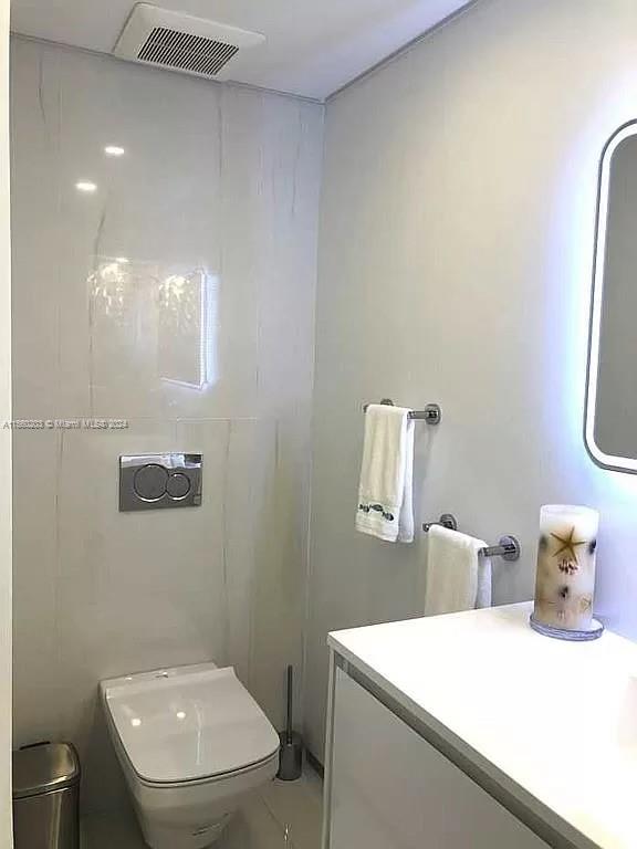 3001 S Ocean Dr 601, Hollywood, Florida 33019, 1 Bedroom Bedrooms, ,1 BathroomBathrooms,Residentiallease,For Rent,3001 S Ocean Dr 601,A11560203