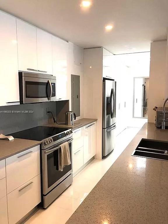 3001 S Ocean Dr 601, Hollywood, Florida 33019, 1 Bedroom Bedrooms, ,1 BathroomBathrooms,Residentiallease,For Rent,3001 S Ocean Dr 601,A11560203