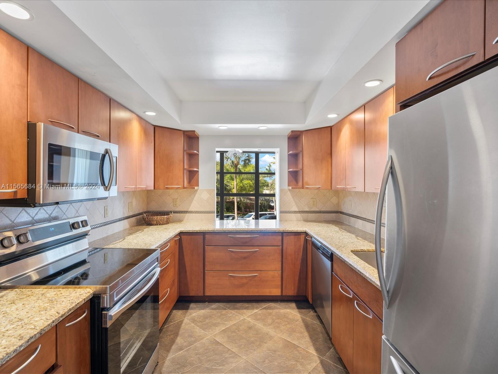 200 Leslie Dr 329, Hallandale Beach, Florida 33009, 1 Bedroom Bedrooms, ,2 BathroomsBathrooms,Residential,For Sale,200 Leslie Dr 329,A11565684