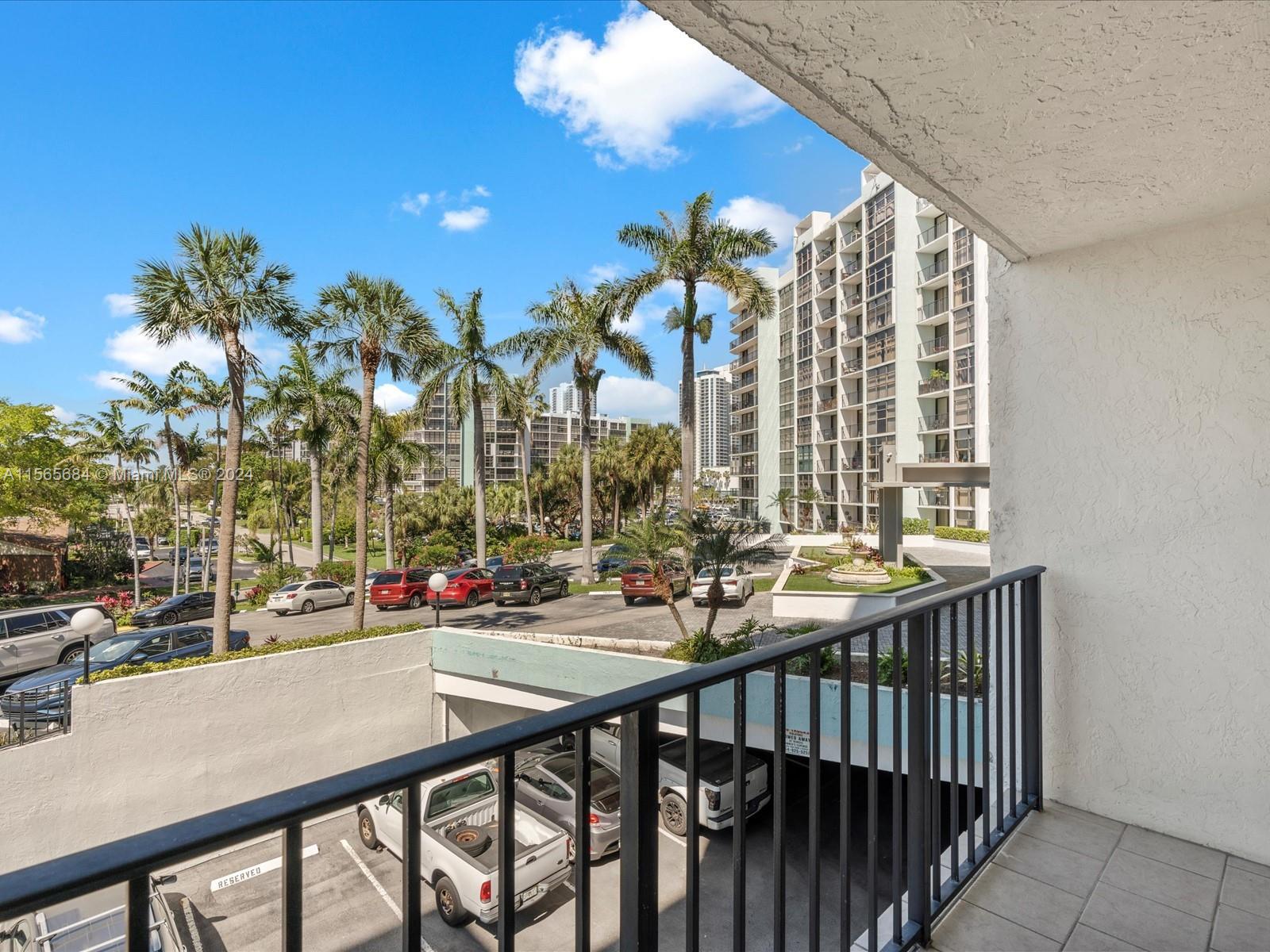 200 Leslie Dr 329, Hallandale Beach, Florida 33009, 1 Bedroom Bedrooms, ,2 BathroomsBathrooms,Residential,For Sale,200 Leslie Dr 329,A11565684