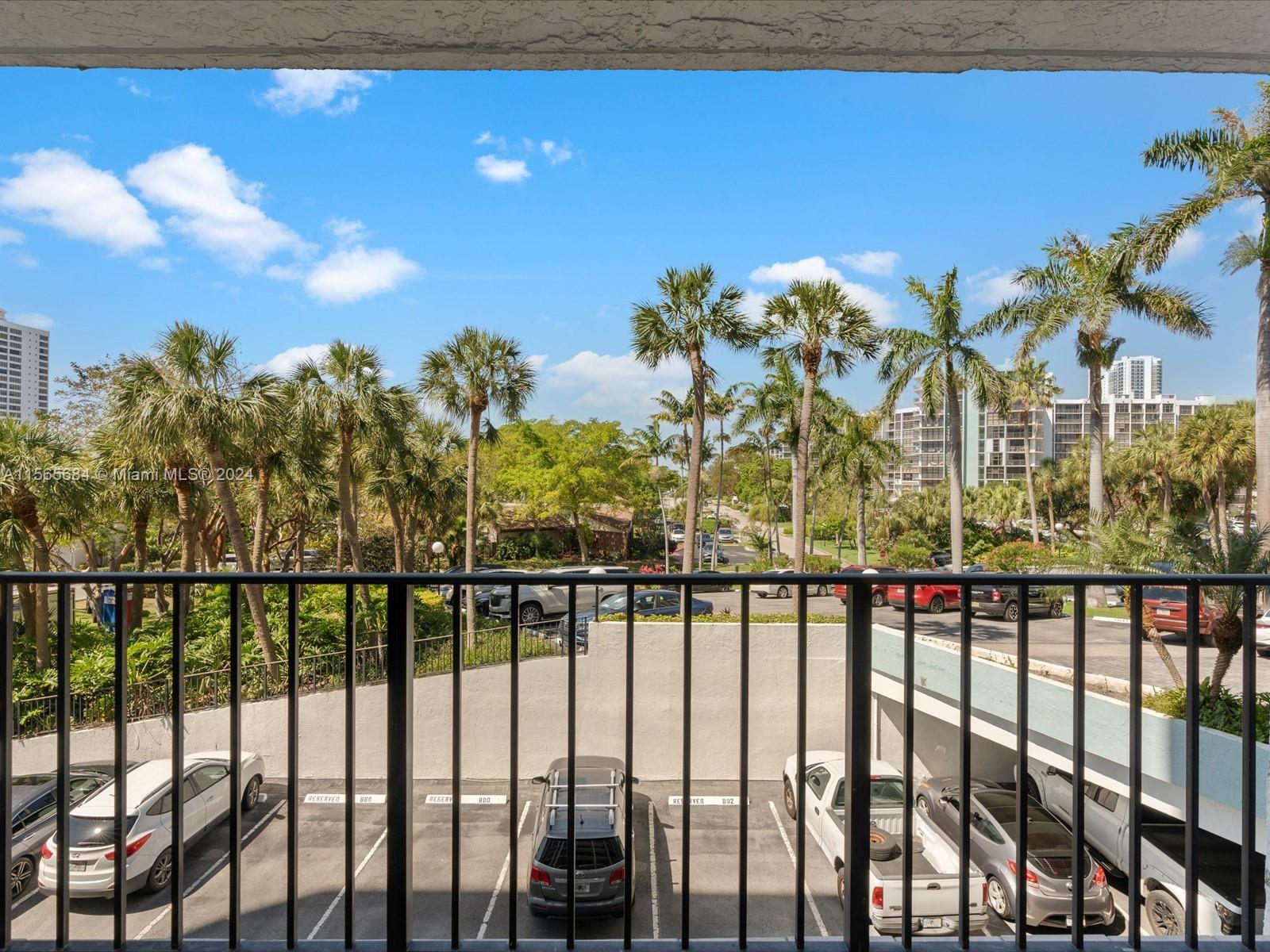 200 Leslie Dr 329, Hallandale Beach, Florida 33009, 1 Bedroom Bedrooms, ,2 BathroomsBathrooms,Residential,For Sale,200 Leslie Dr 329,A11565684