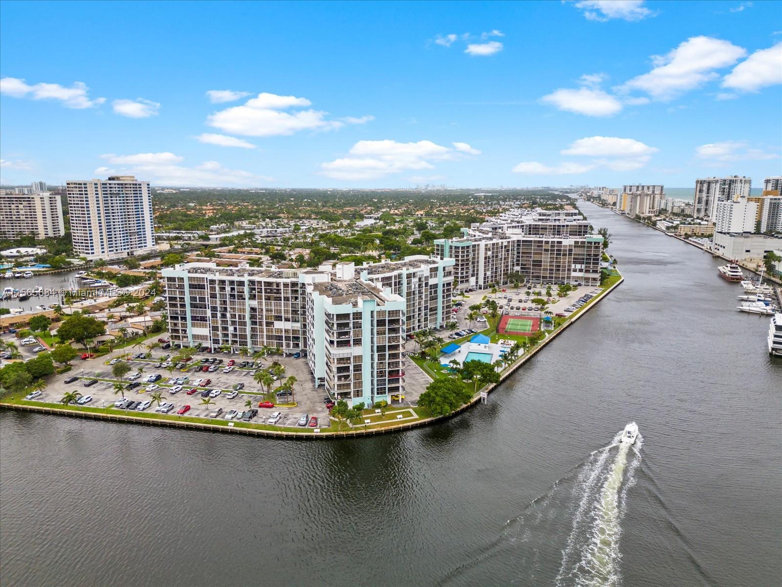 200 Leslie Dr 329, Hallandale Beach, Florida 33009, 1 Bedroom Bedrooms, ,2 BathroomsBathrooms,Residential,For Sale,200 Leslie Dr 329,A11565684