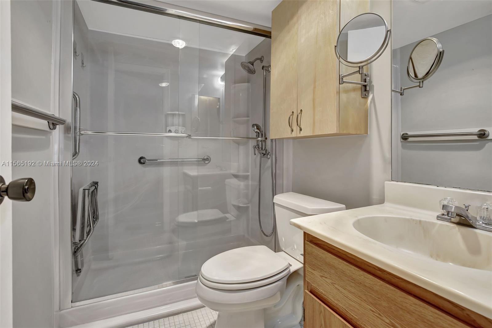 3048 E Sunrise Lakes Dr 319, Sunrise, Florida 33322, 2 Bedrooms Bedrooms, ,2 BathroomsBathrooms,Residential,For Sale,3048 E Sunrise Lakes Dr 319,A11565192