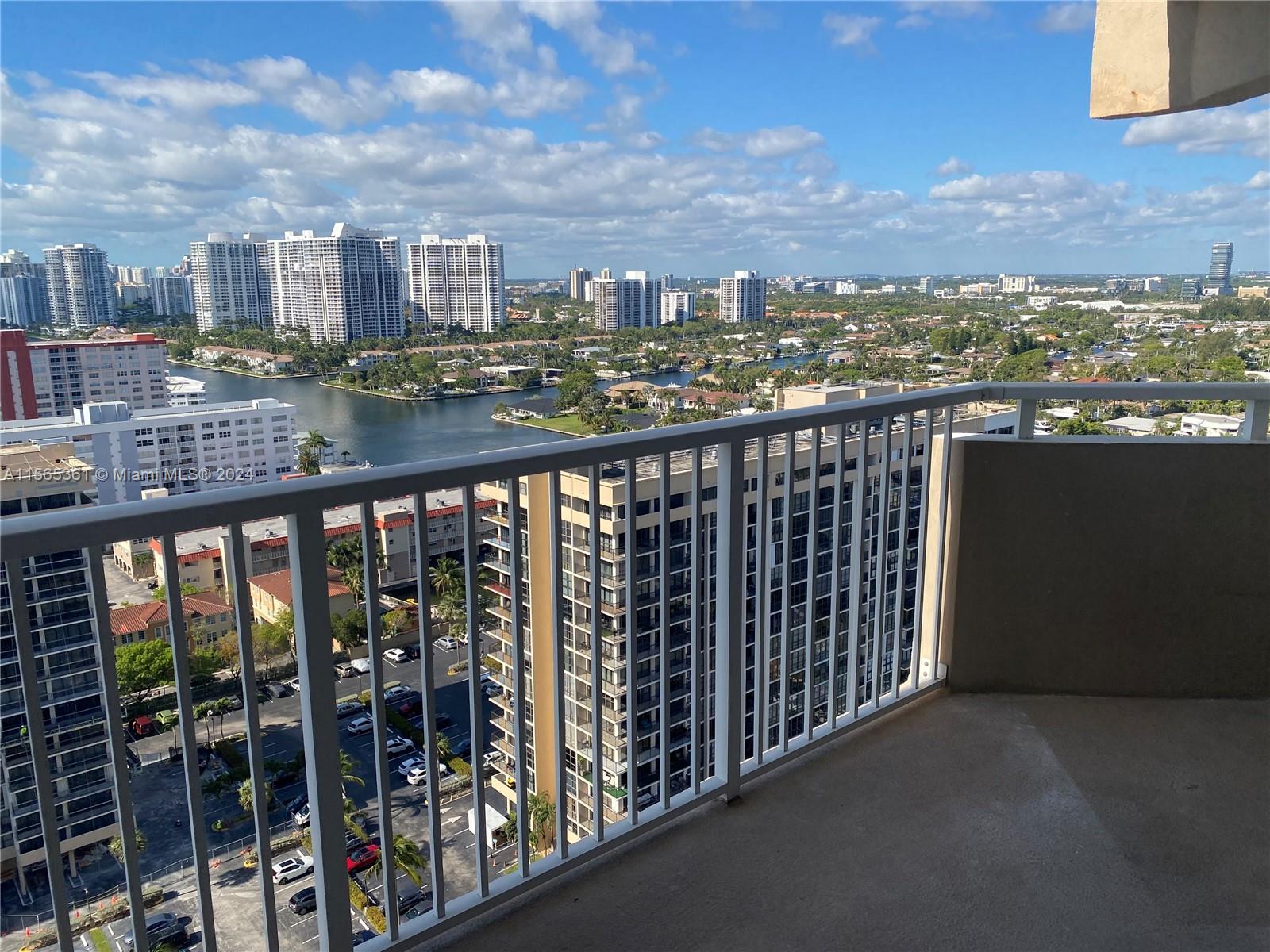 1985 S Ocean Dr 22A, Hallandale Beach, Florida 33009, 1 Bedroom Bedrooms, ,1 BathroomBathrooms,Residentiallease,For Rent,1985 S Ocean Dr 22A,A11565361