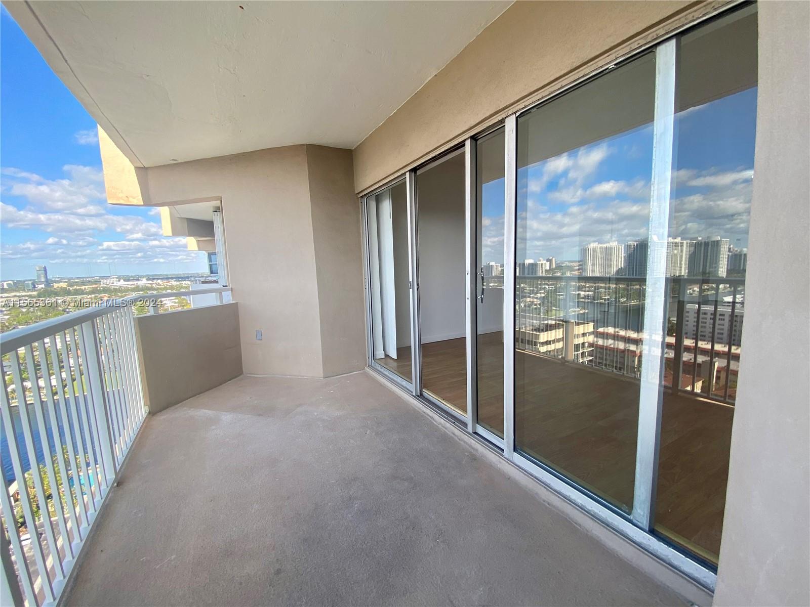 1985 S Ocean Dr 22A, Hallandale Beach, Florida 33009, 1 Bedroom Bedrooms, ,1 BathroomBathrooms,Residentiallease,For Rent,1985 S Ocean Dr 22A,A11565361