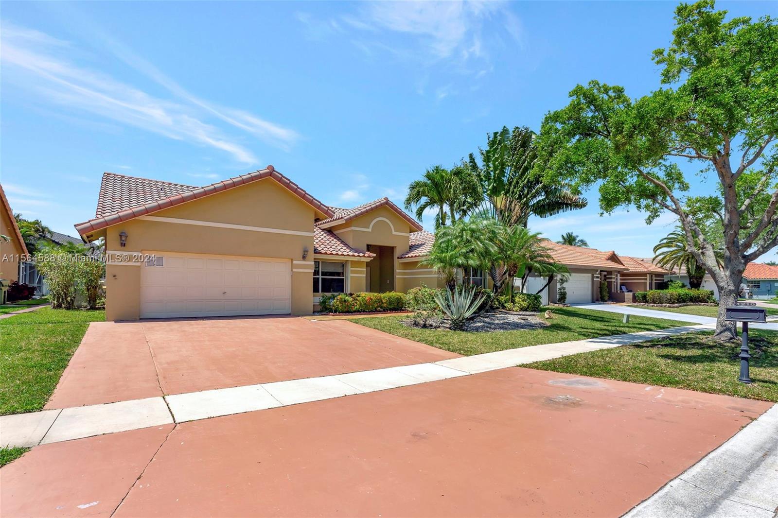 1210 NW 161st Ave, Pembroke Pines, Florida 33028, 4 Bedrooms Bedrooms, ,2 BathroomsBathrooms,Residential,For Sale,1210 NW 161st Ave,A11564588