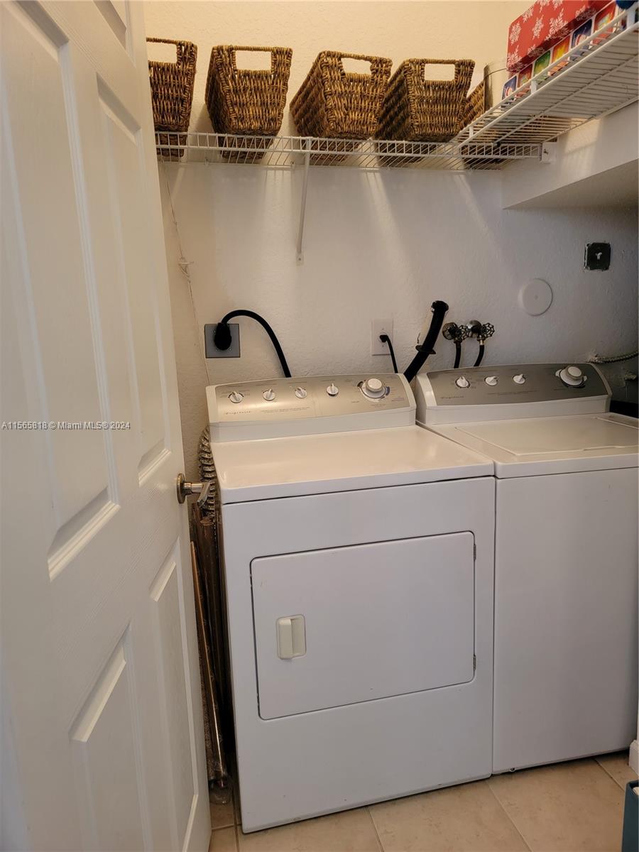 15375 SW 9th Way 15375, Miami, Florida 33194, 3 Bedrooms Bedrooms, ,2 BathroomsBathrooms,Residentiallease,For Rent,15375 SW 9th Way 15375,A11565818