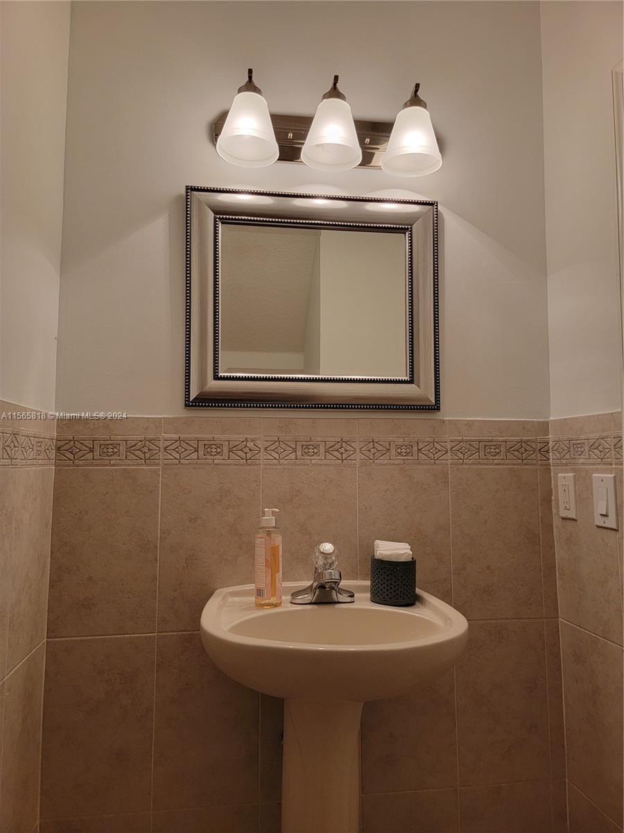 15375 SW 9th Way 15375, Miami, Florida 33194, 3 Bedrooms Bedrooms, ,2 BathroomsBathrooms,Residentiallease,For Rent,15375 SW 9th Way 15375,A11565818