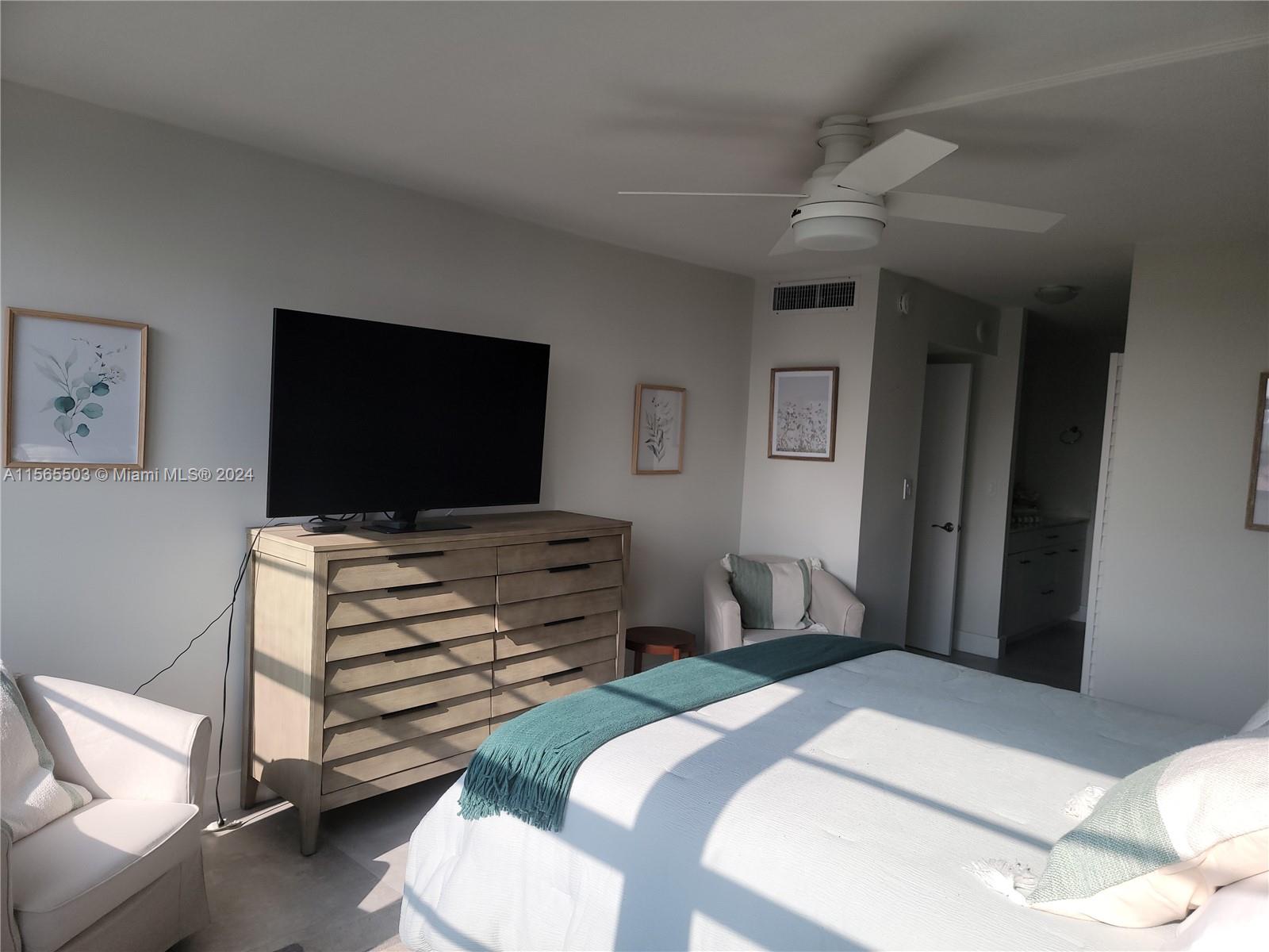 150 Ocean Lane Dr 9D, Key Biscayne, Florida 33149, 2 Bedrooms Bedrooms, ,2 BathroomsBathrooms,Residentiallease,For Rent,150 Ocean Lane Dr 9D,A11565503