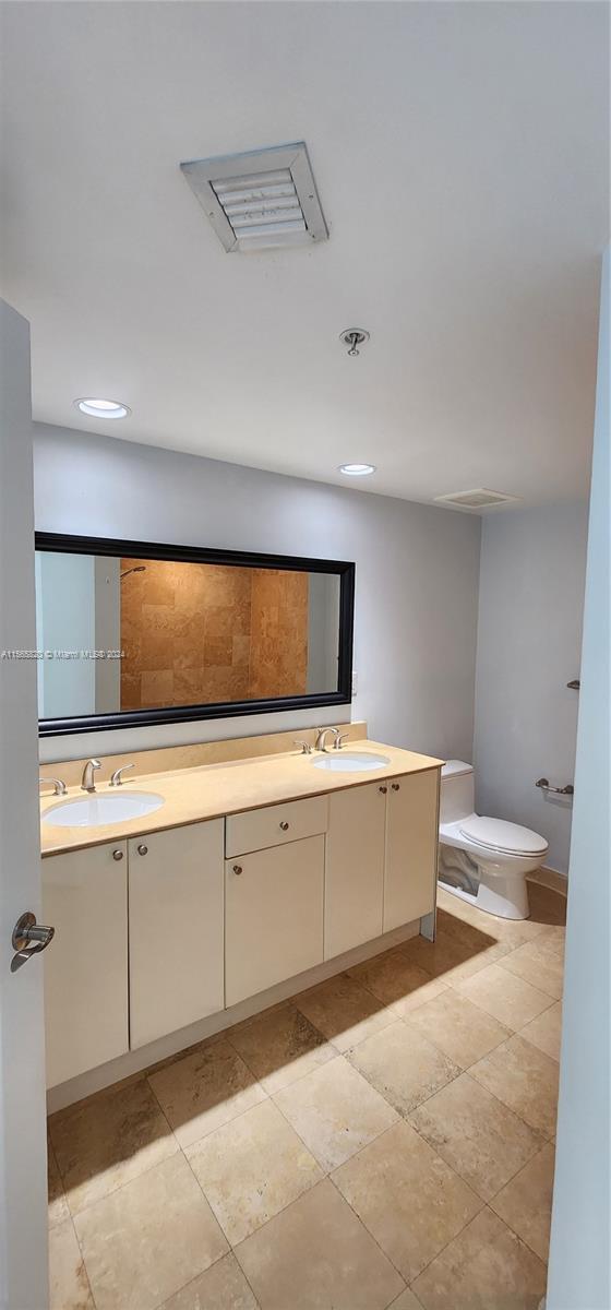 1745 E Hallandale Beach Blvd 2304W, Hallandale Beach, Florida 33009, 1 Bedroom Bedrooms, ,1 BathroomBathrooms,Residentiallease,For Rent,1745 E Hallandale Beach Blvd 2304W,A11565820