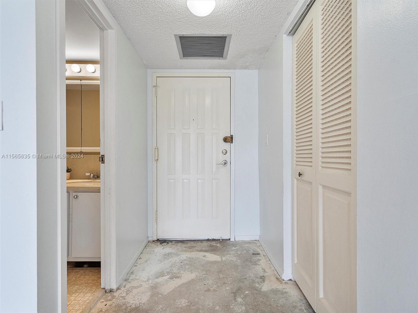 600 Parkview Dr 718, Hallandale Beach, Florida 33009, 2 Bedrooms Bedrooms, ,2 BathroomsBathrooms,Residential,For Sale,600 Parkview Dr 718,A11565835