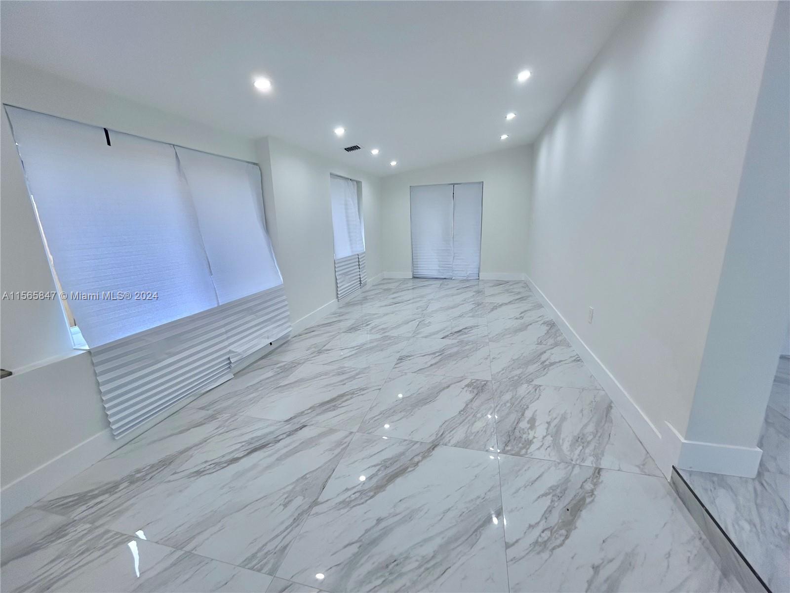 580 NE 177th St 0, North Miami Beach, Florida 33162, 2 Bedrooms Bedrooms, ,2 BathroomsBathrooms,Residentiallease,For Rent,580 NE 177th St 0,A11565847