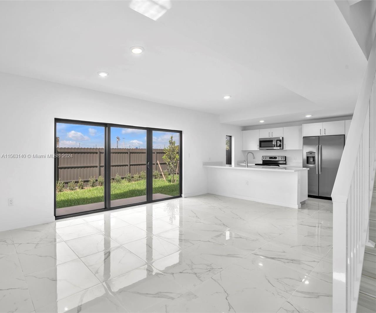 Homestead, Florida 33034, 5 Bedrooms Bedrooms, ,4 BathroomsBathrooms,Residentiallease,For Rent,A11563140