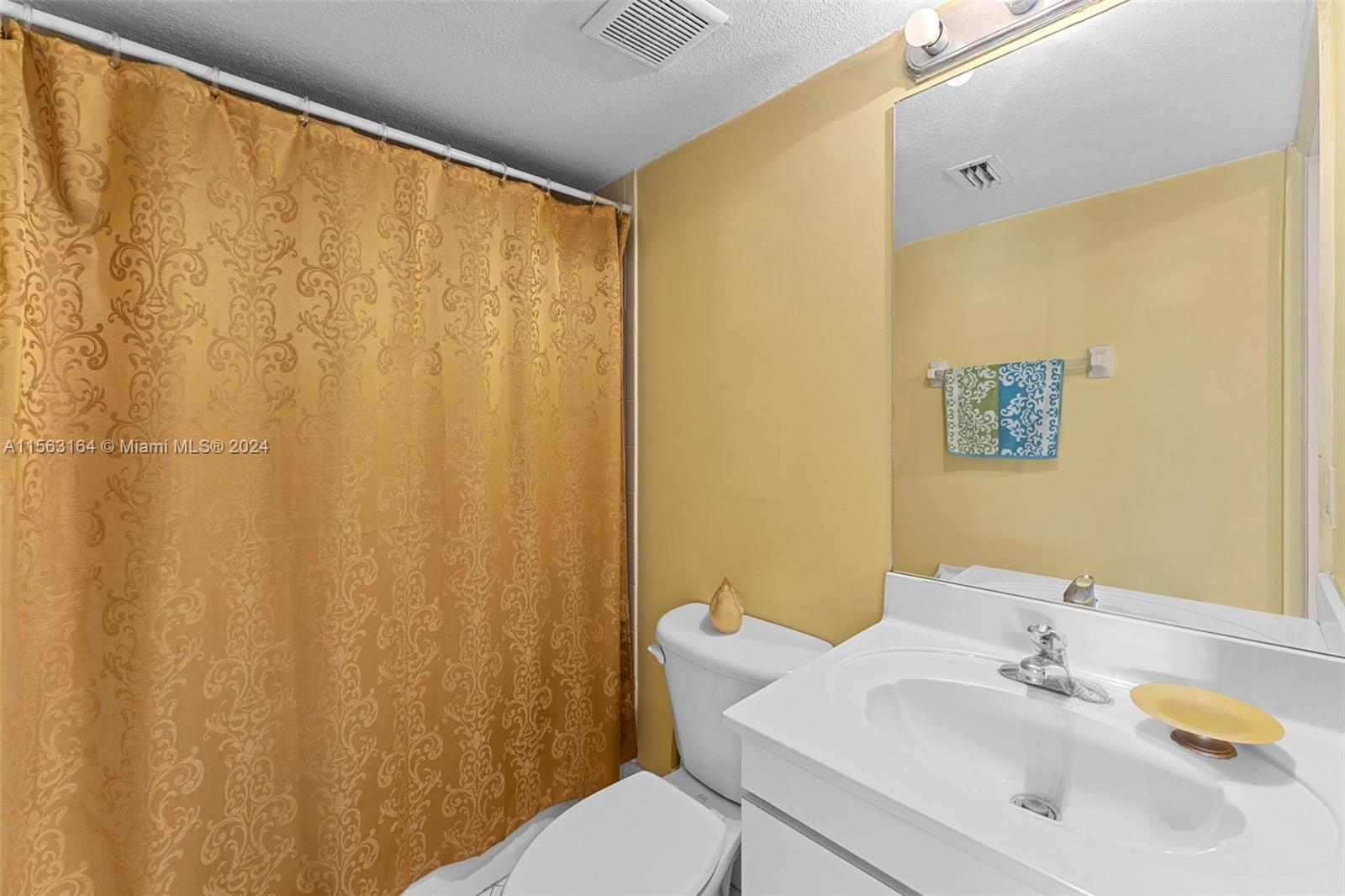 1261 SE 29th St 105-25, Homestead, Florida 33035, 2 Bedrooms Bedrooms, ,2 BathroomsBathrooms,Residential,For Sale,1261 SE 29th St 105-25,A11563164