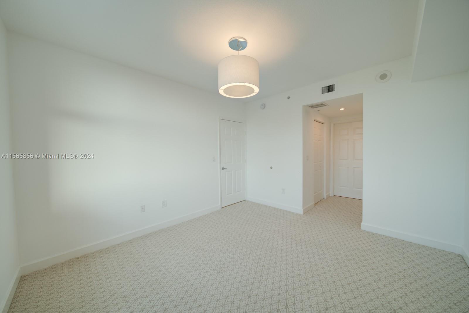 1300 Ponce De Leon Blvd 710, Coral Gables, Florida 33134, 1 Bedroom Bedrooms, ,1 BathroomBathrooms,Residentiallease,For Rent,1300 Ponce De Leon Blvd 710,A11565856