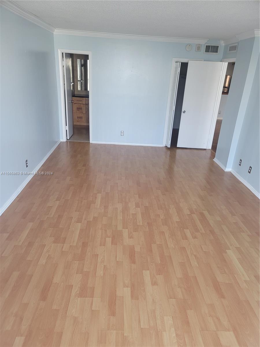 121 Golden Isles Dr 405, Hallandale Beach, Florida 33009, 2 Bedrooms Bedrooms, ,2 BathroomsBathrooms,Residentiallease,For Rent,121 Golden Isles Dr 405,A11565863