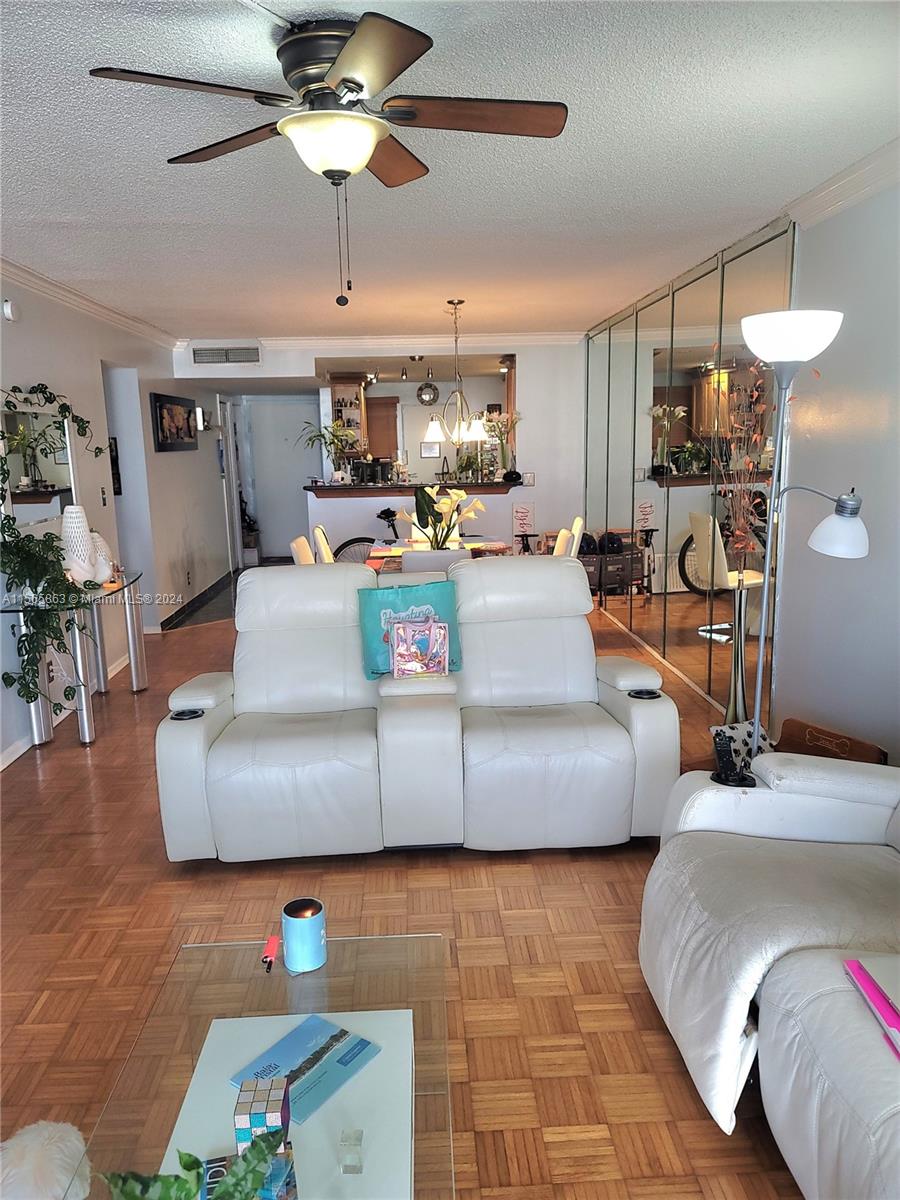 121 Golden Isles Dr 405, Hallandale Beach, Florida 33009, 2 Bedrooms Bedrooms, ,2 BathroomsBathrooms,Residentiallease,For Rent,121 Golden Isles Dr 405,A11565863