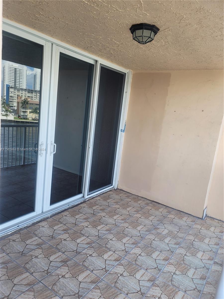 121 Golden Isles Dr 405, Hallandale Beach, Florida 33009, 2 Bedrooms Bedrooms, ,2 BathroomsBathrooms,Residentiallease,For Rent,121 Golden Isles Dr 405,A11565863