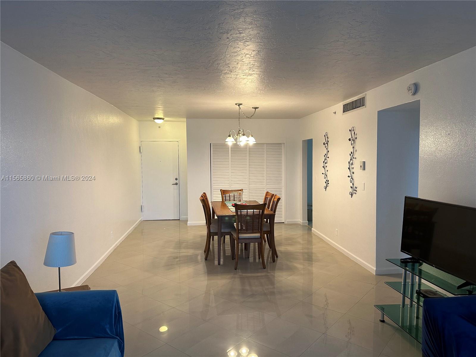 3001 S OCEAN DR 423 E, Hollywood, Florida 33019, 1 Bedroom Bedrooms, ,1 BathroomBathrooms,Residentiallease,For Rent,3001 S OCEAN DR 423 E,A11565860