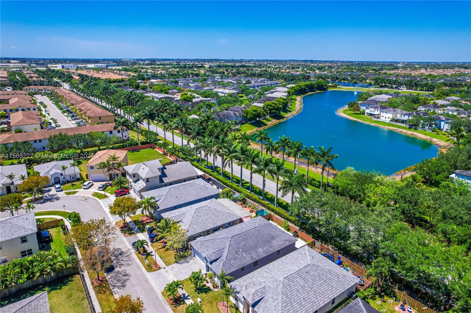 142 NE 33rd Ter, Homestead, Florida 33033, 4 Bedrooms Bedrooms, ,3 BathroomsBathrooms,Residential,For Sale,142 NE 33rd Ter,A11565227