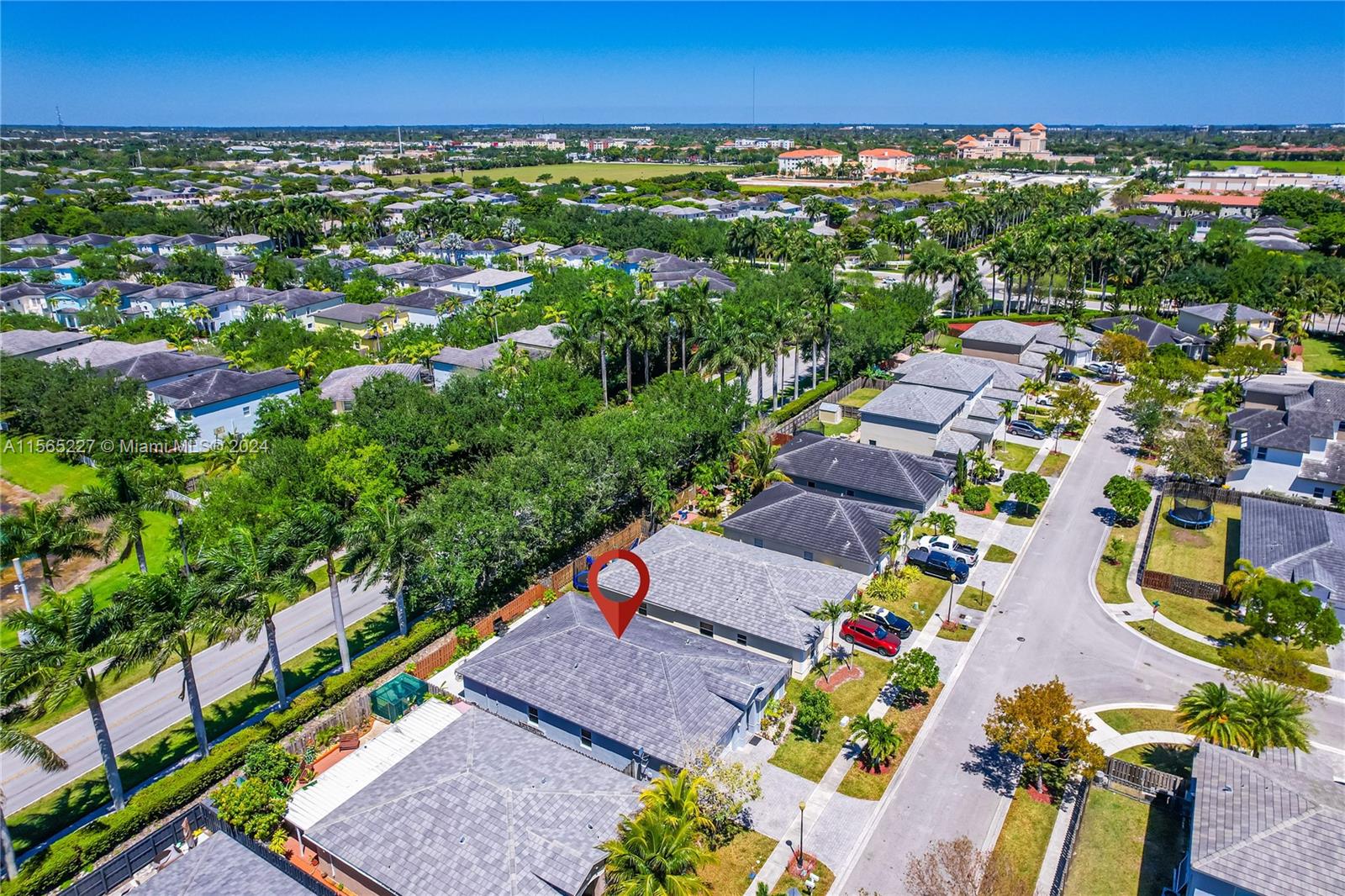 142 NE 33rd Ter, Homestead, Florida 33033, 4 Bedrooms Bedrooms, ,3 BathroomsBathrooms,Residential,For Sale,142 NE 33rd Ter,A11565227