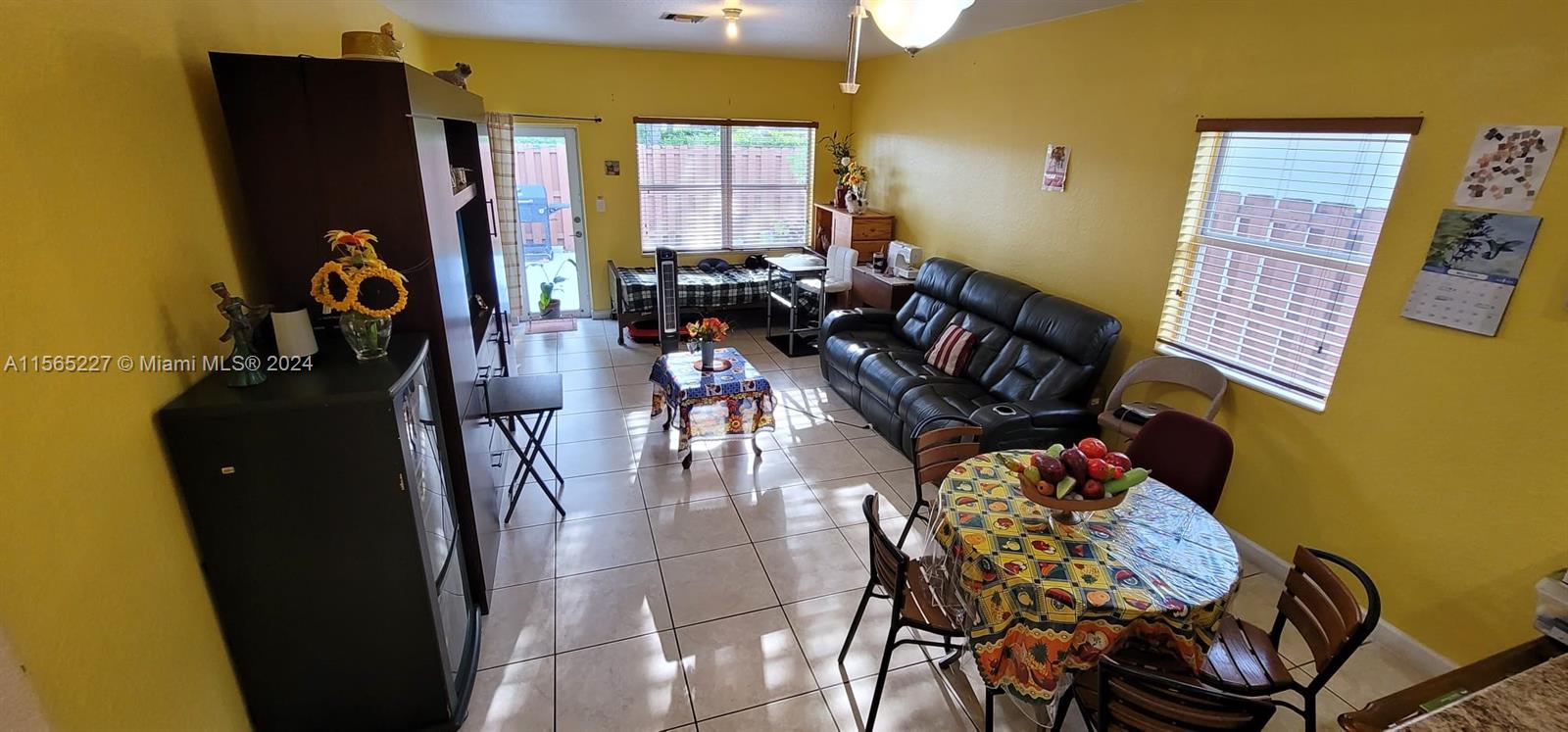 142 NE 33rd Ter, Homestead, Florida 33033, 4 Bedrooms Bedrooms, ,3 BathroomsBathrooms,Residential,For Sale,142 NE 33rd Ter,A11565227