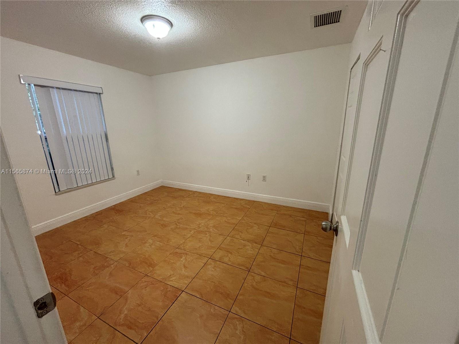 746 NW 31st Ave 746, Miami, Florida 33125, 3 Bedrooms Bedrooms, ,2 BathroomsBathrooms,Residentiallease,For Rent,746 NW 31st Ave 746,A11565874