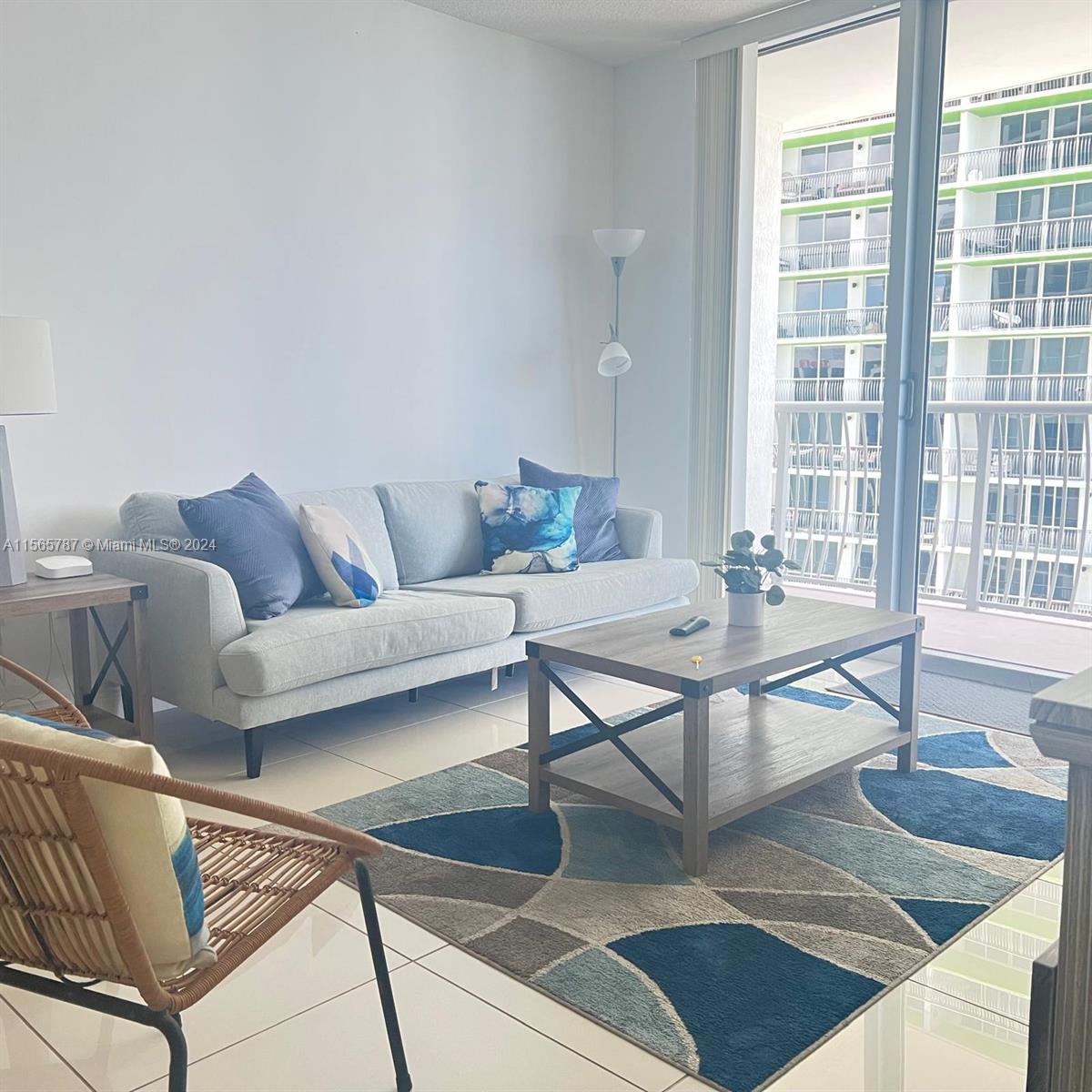 1750 N Bayshore Dr 2805, Miami, Florida 33132, 1 Bedroom Bedrooms, ,1 BathroomBathrooms,Residentiallease,For Rent,1750 N Bayshore Dr 2805,A11565787