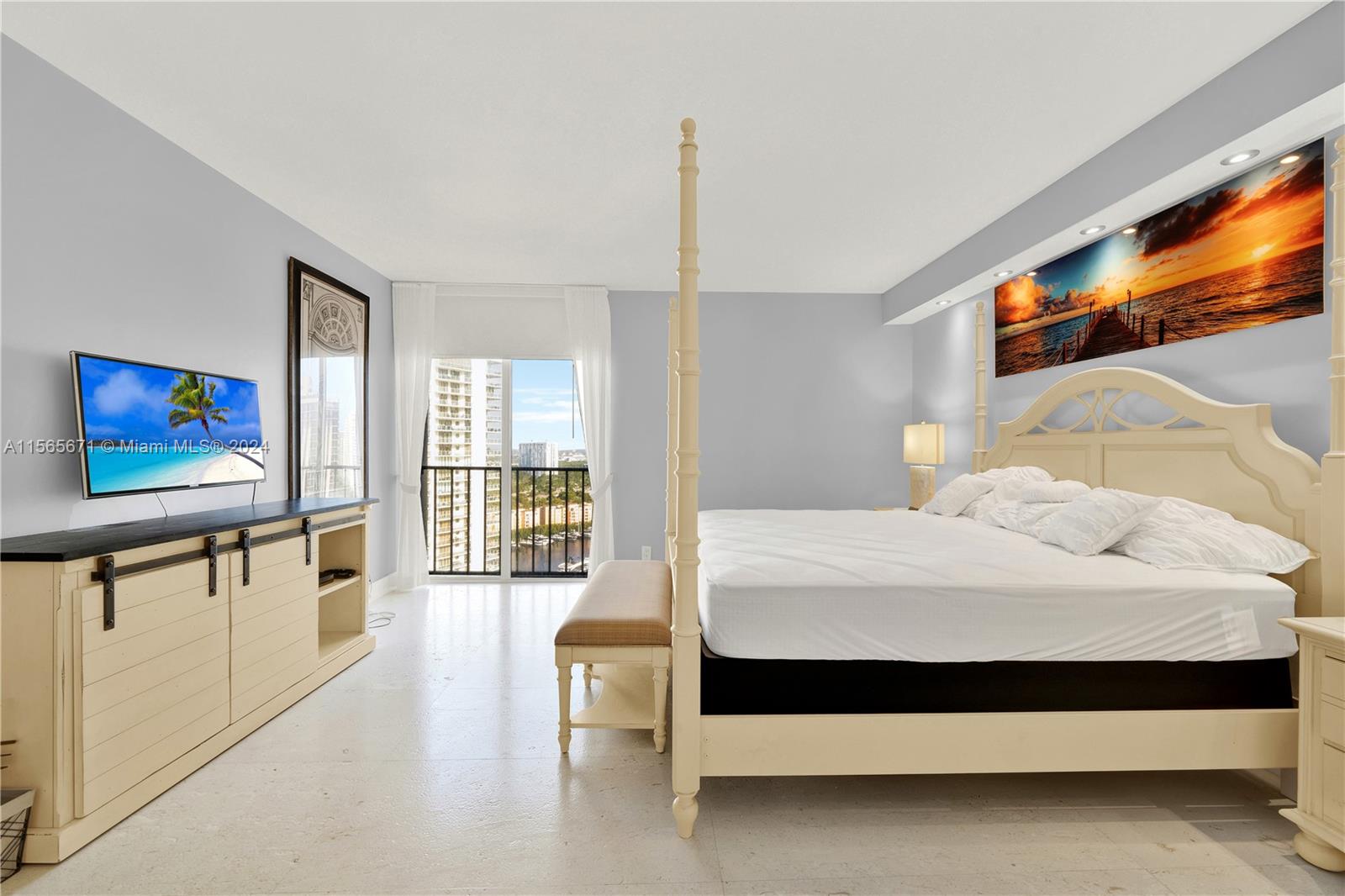 19355 Turnberry Way 22D, Aventura, Florida 33180, 2 Bedrooms Bedrooms, ,2 BathroomsBathrooms,Residential,For Sale,19355 Turnberry Way 22D,A11565671