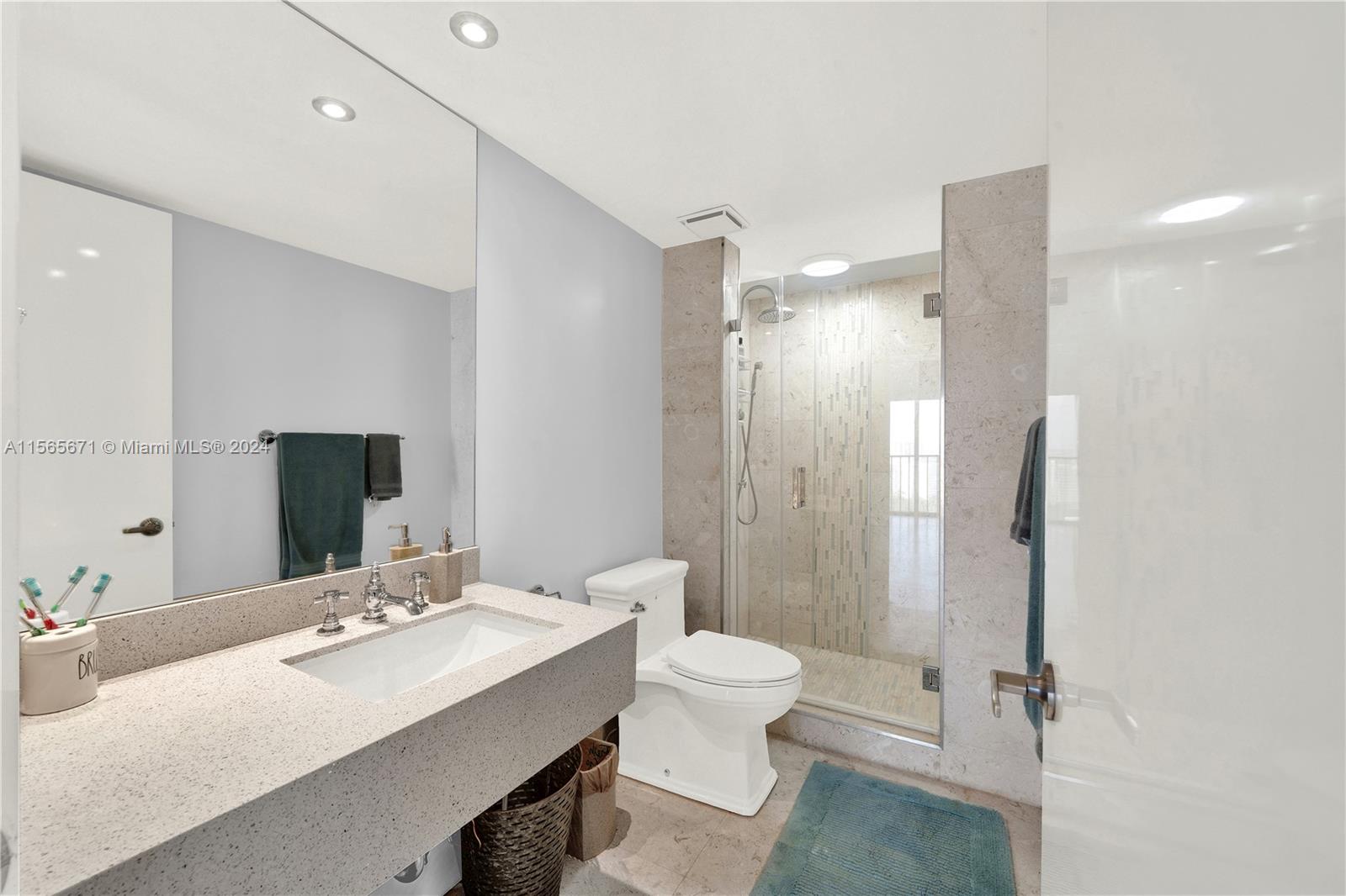 19355 Turnberry Way 22D, Aventura, Florida 33180, 2 Bedrooms Bedrooms, ,2 BathroomsBathrooms,Residential,For Sale,19355 Turnberry Way 22D,A11565671